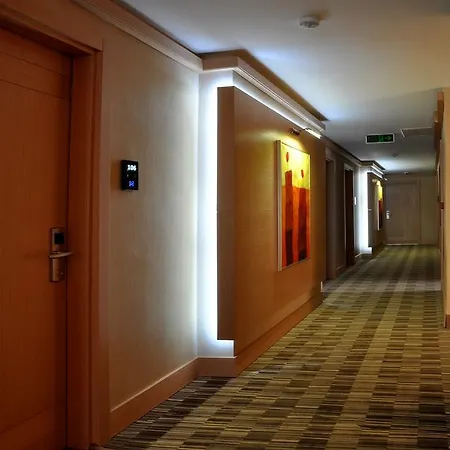 Starton Otel 3*